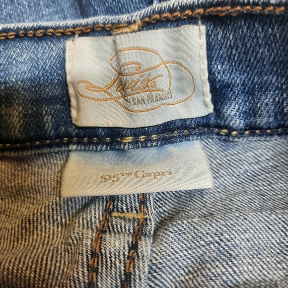 Vintage Levi's 515 Capri Faded and Whiskering Blue Jean 32" x 22" - Picture 4 of 11